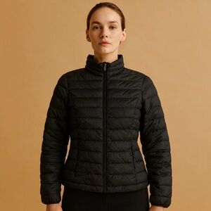Amazon Essentials Women's Classic Black Puffer Jacket Size Small